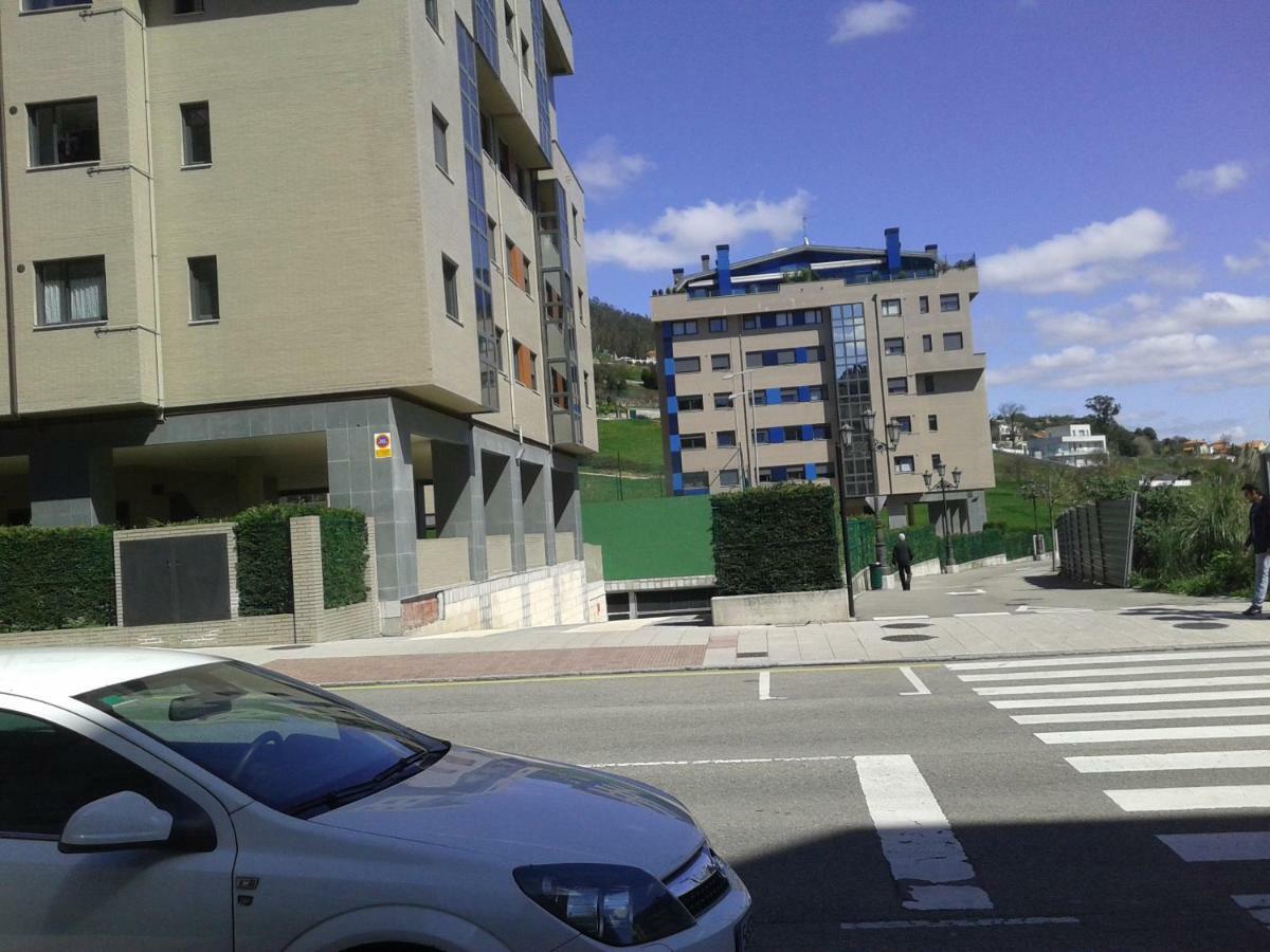 Torre De La Fuente Aprtovistas Piscina Parking Lejlighed Oviedo Eksteriør billede