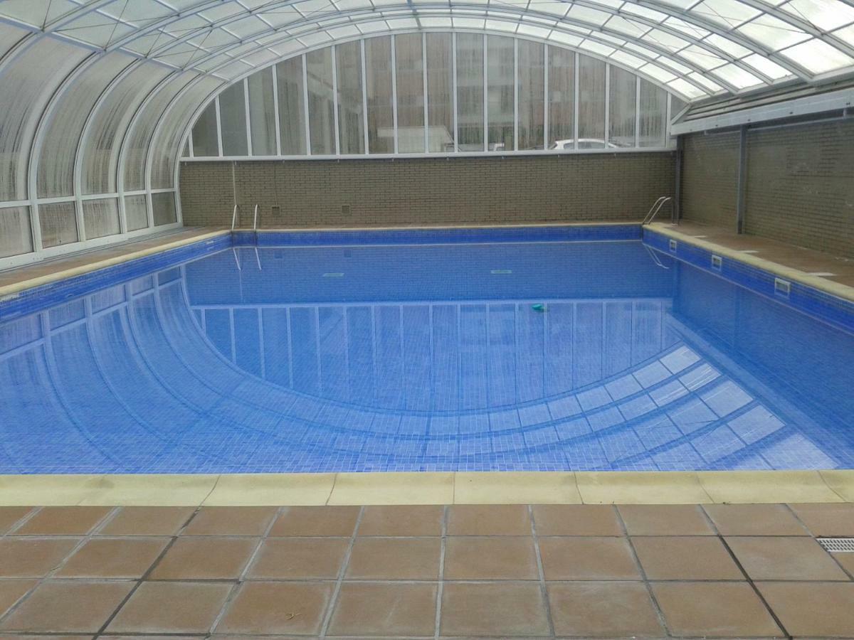 Torre De La Fuente Aprtovistas Piscina Parking Lejlighed Oviedo Eksteriør billede